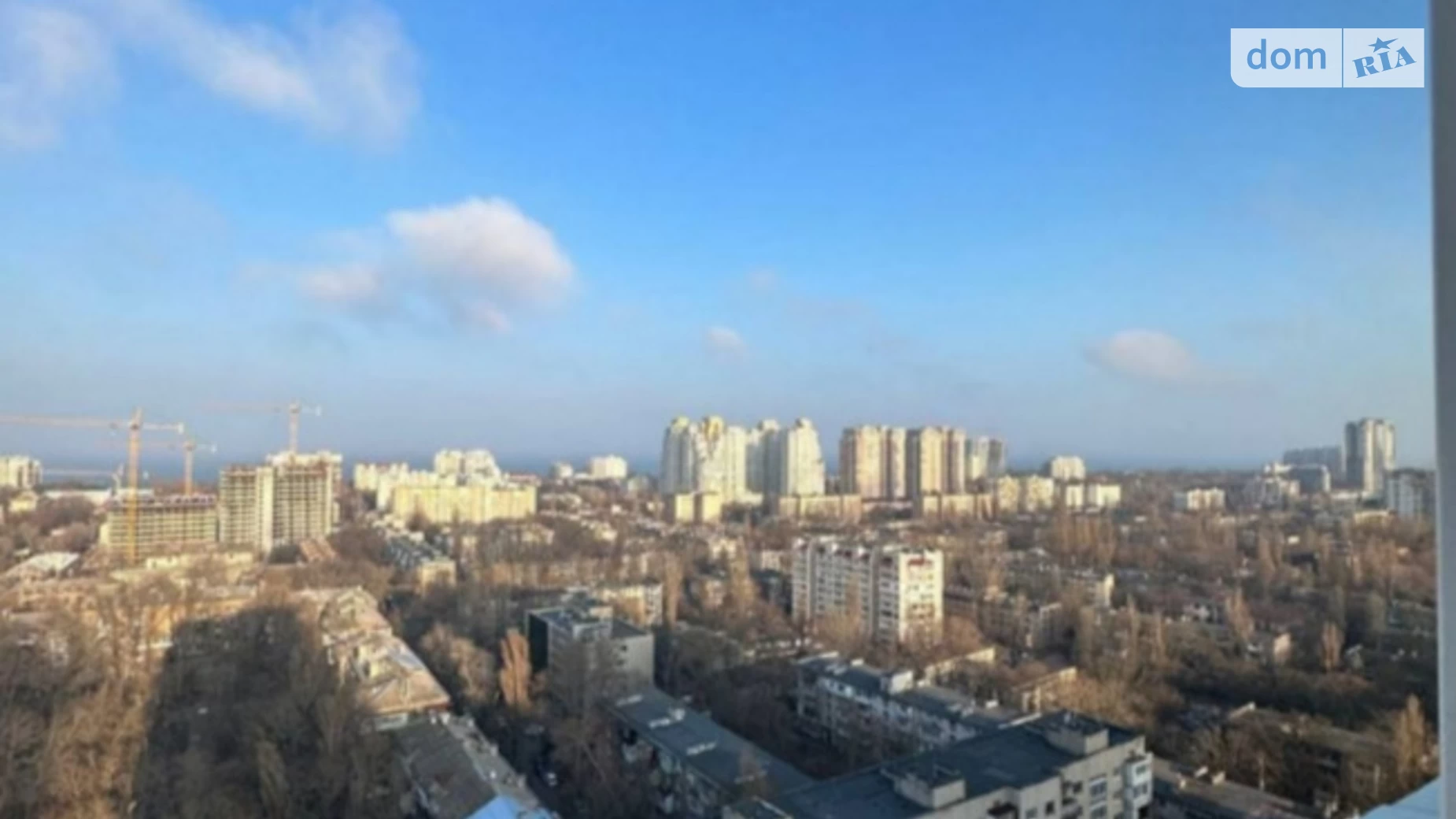 Продається 2-кімнатна квартира 100.8 кв. м у Одесі, просп. Гагаріна, 19 корпус 2 - фото 2