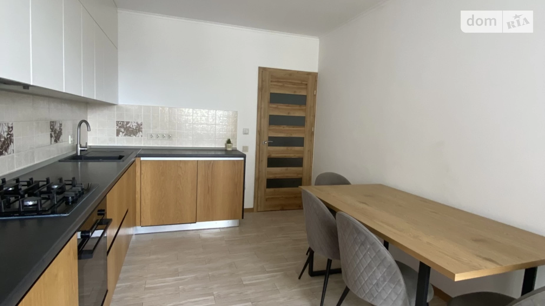 Продается 3-комнатная квартира 89.4 кв. м в Ивано-Франковске, ул. Длинная, 20В - фото 2