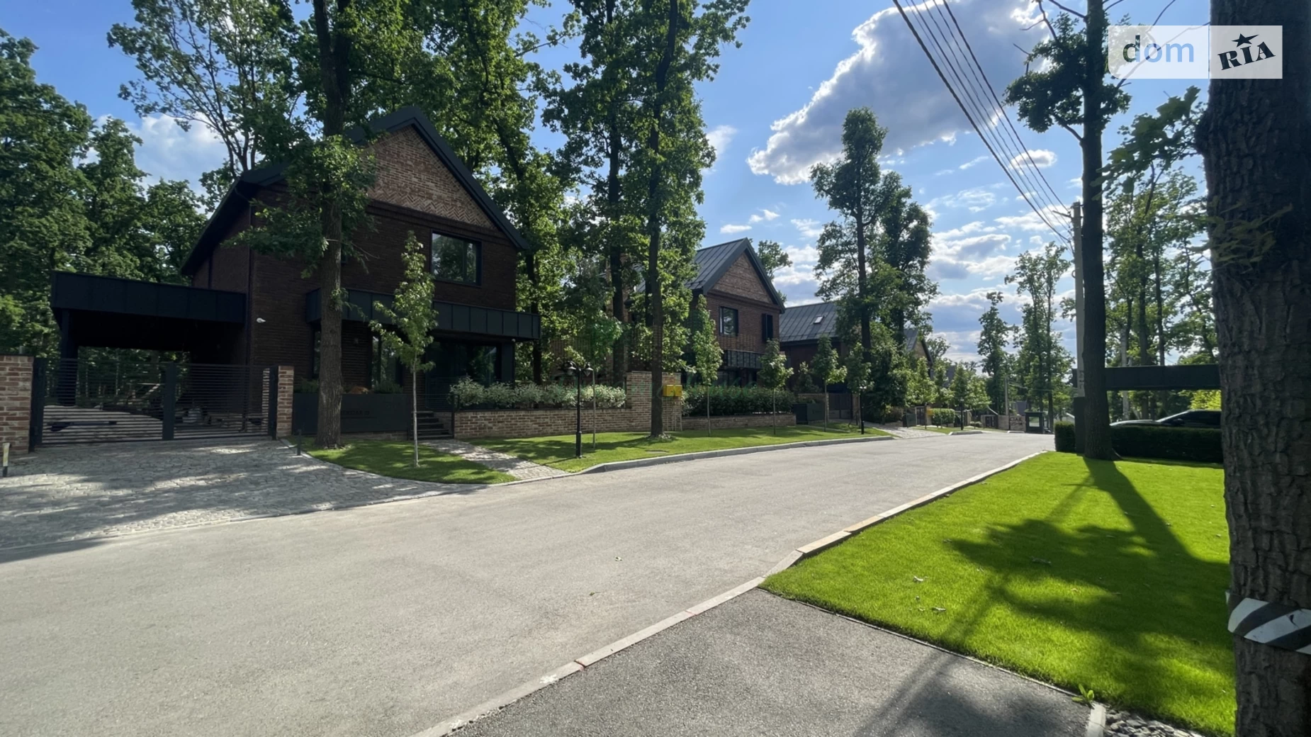 Продается дом на 2 этажа 175 кв. м с бассейном, цена: 330000 $ - фото 3