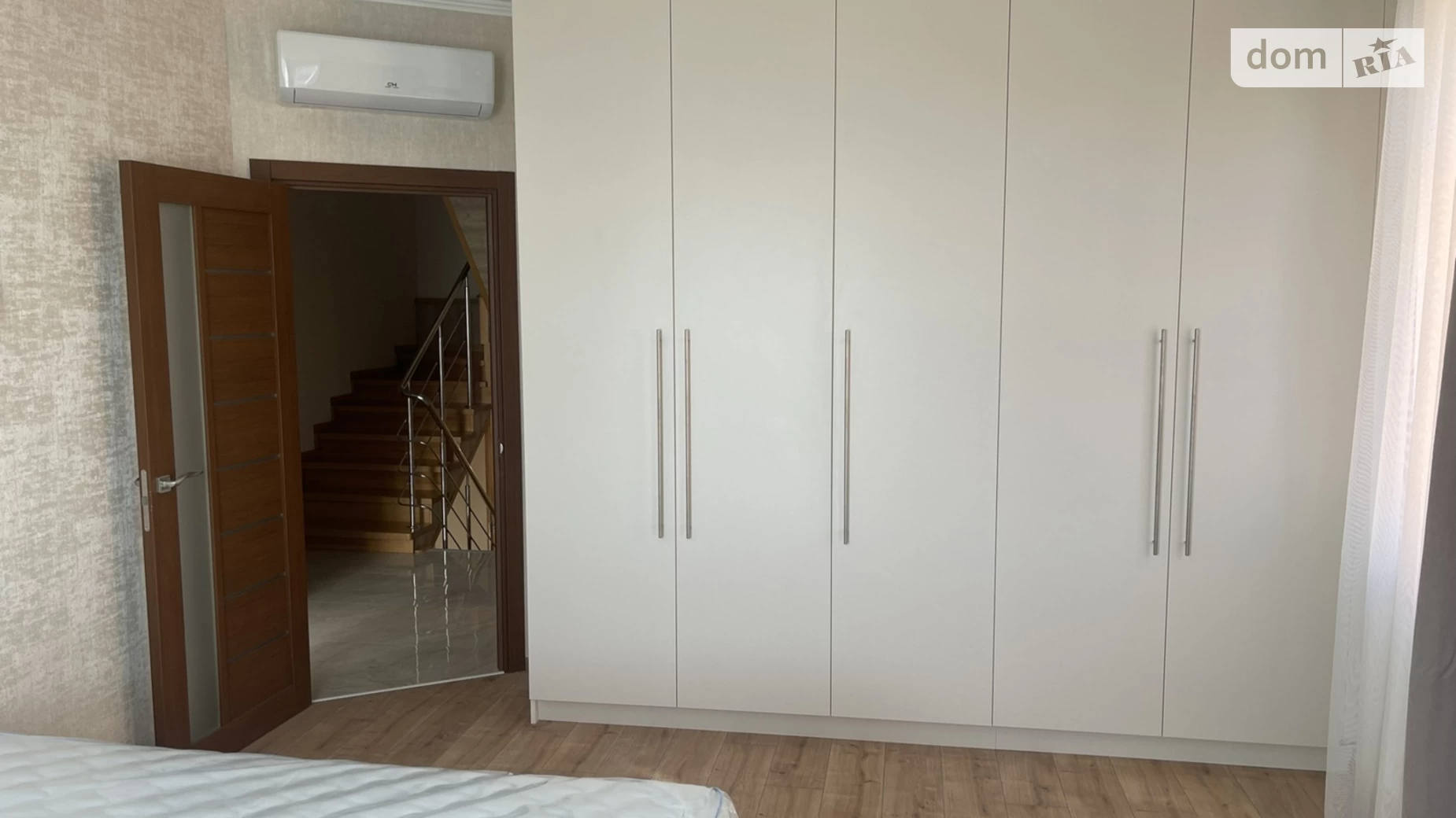 Продается дом на 3 этажа 254 кв. м с террасой, цена: 330000 $ - фото 5