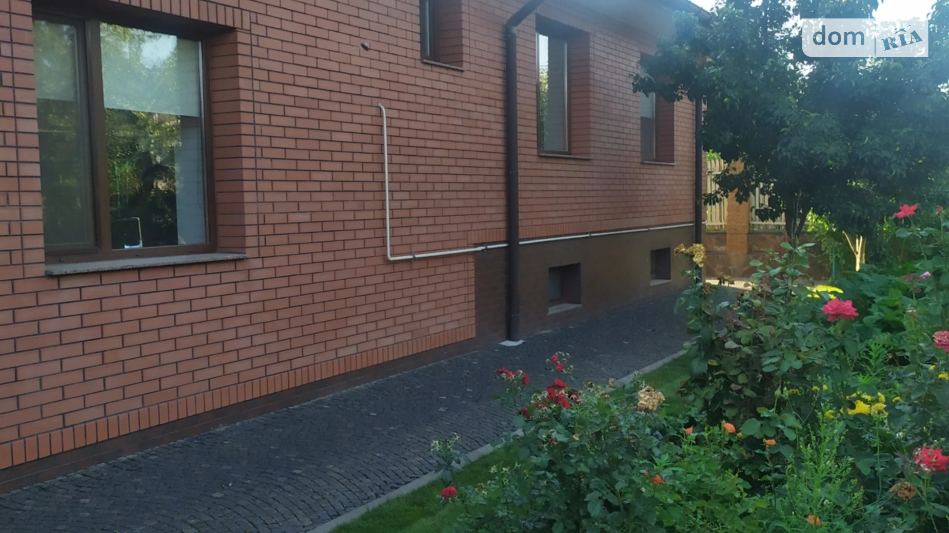 Продается дом на 2 этажа 240 кв. м с бассейном, цена: 295000 $ - фото 5