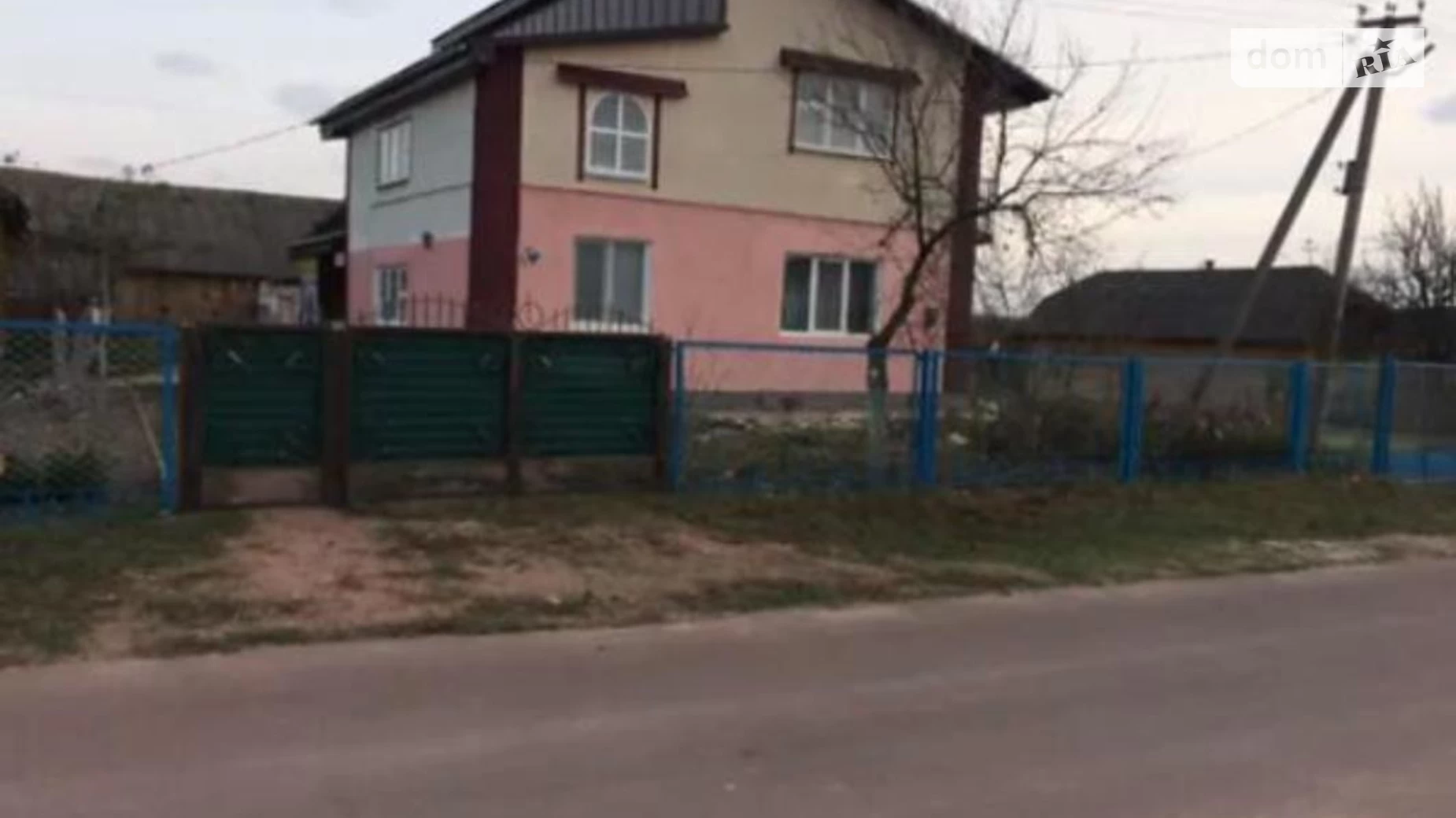 Продается дом на 2 этажа 180 кв. м с балконом, цена: 25000 $ - фото 2