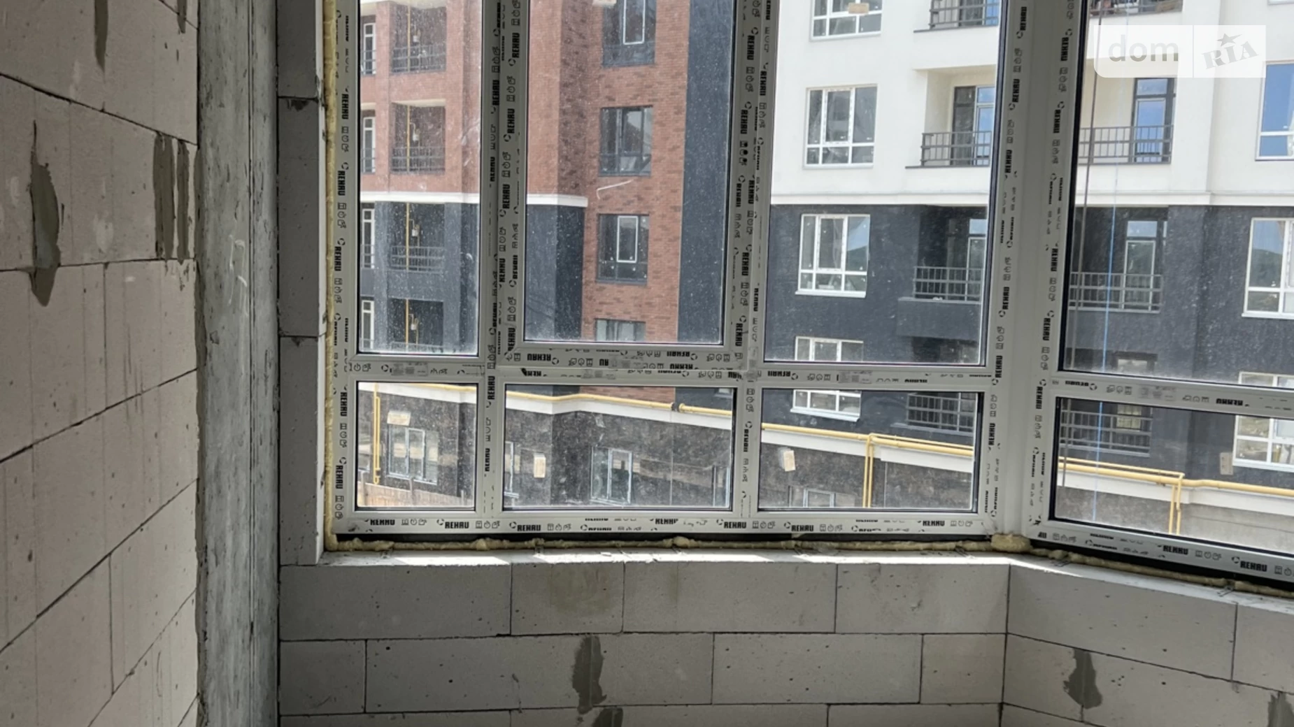 Продается 1-комнатная квартира 36.5 кв. м в Ирпене, ул. Кобылянской Ольги, 1В/20 - фото 2
