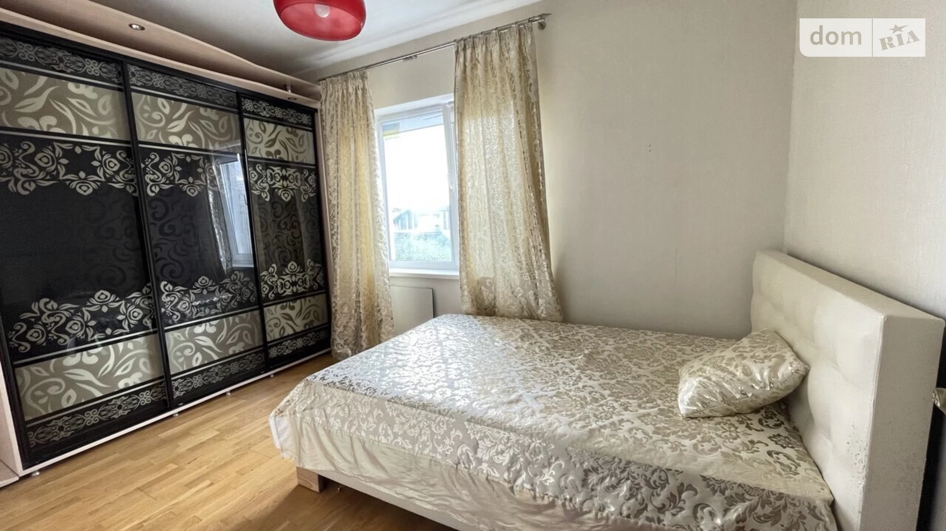 Продается дом на 3 этажа 155 кв. м с бассейном, цена: 123000 $ - фото 4