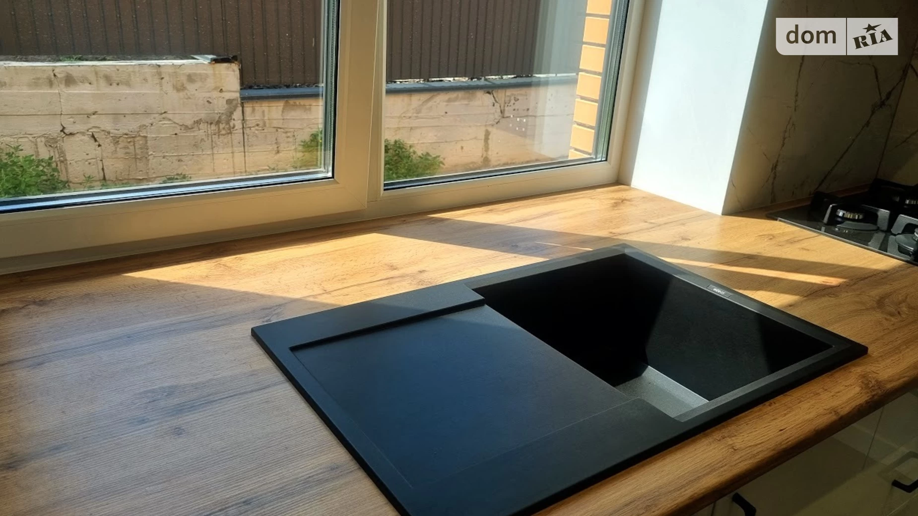 Продается дом на 2 этажа 125 кв. м с террасой, цена: 155000 $ - фото 2