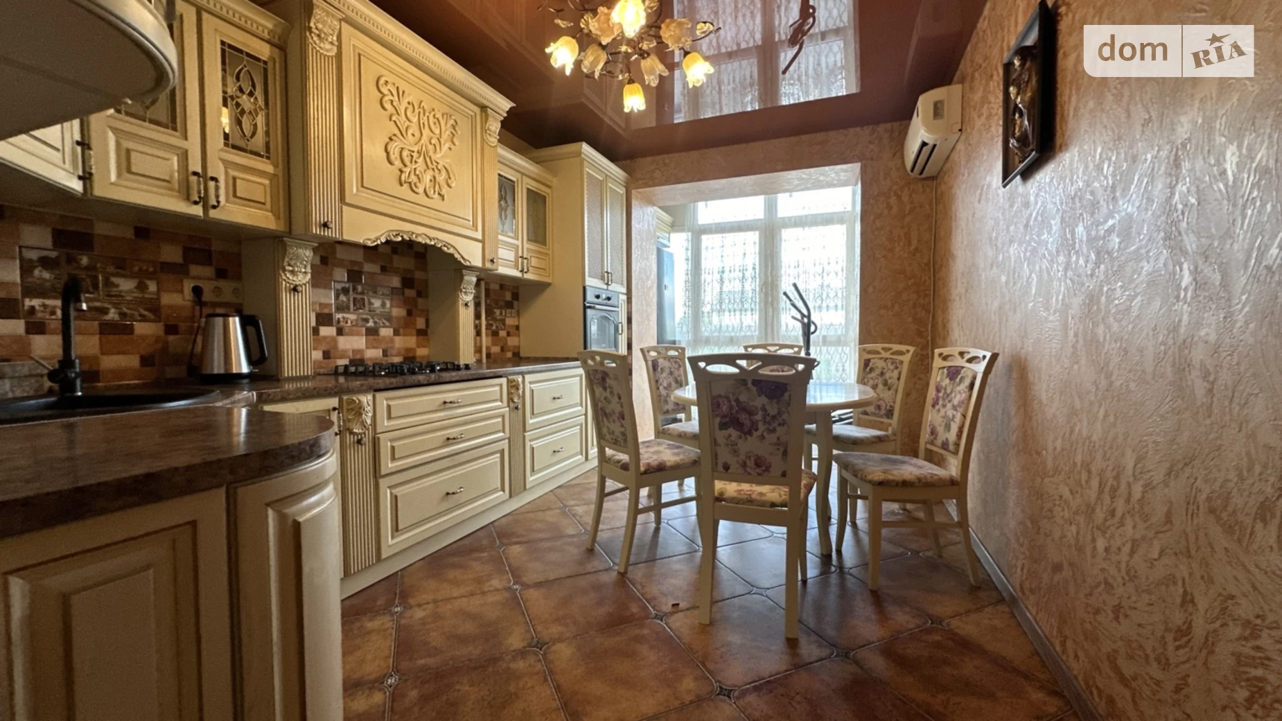 Продается 2-комнатная квартира 69.3 кв. м в Ивано-Франковске, ул. Бытовая, 4 - фото 3