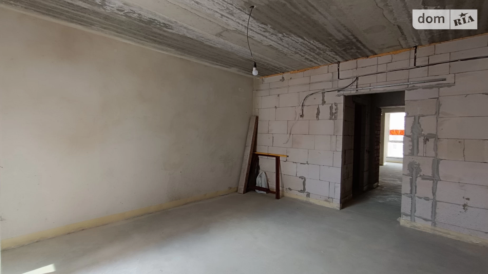 Продается 1-комнатная квартира 46 кв. м в Ивано-Франковске, ул. Довженко А., 35В - фото 2