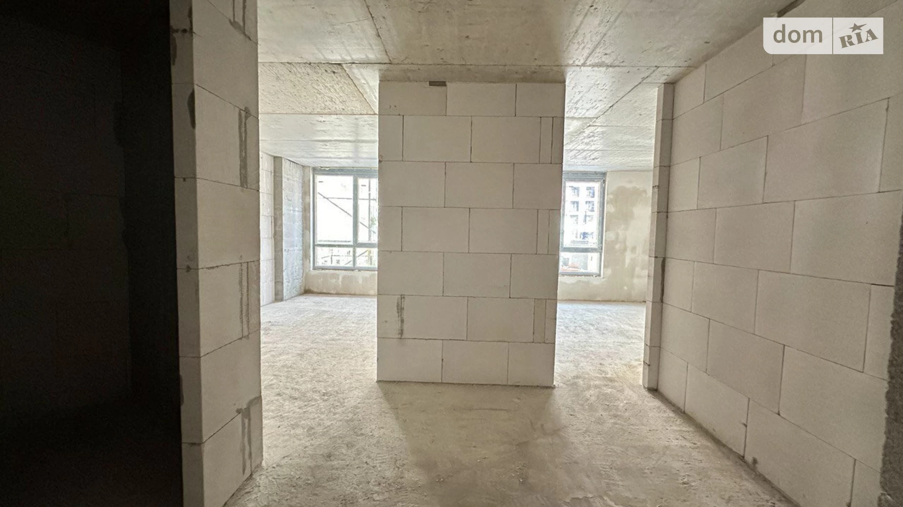 Продается 2-комнатная квартира 64 кв. м в Ивано-Франковске, ул. Крайковского, 1А - фото 3