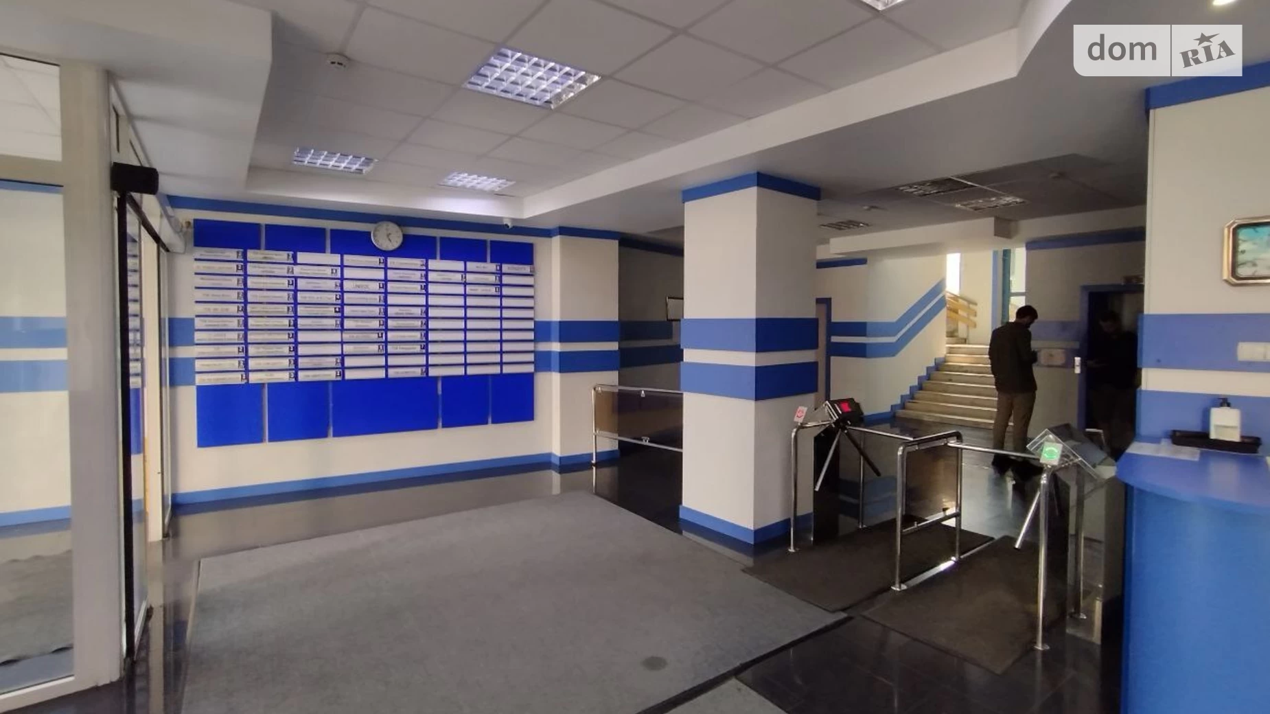 Сдается в аренду офис 41 кв. м в бизнес-центре, цена: 13530 грн - фото 4