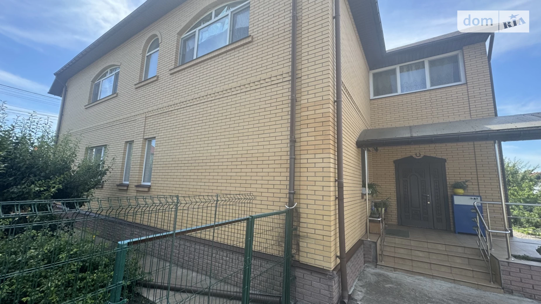 Продається будинок 2 поверховий 331 кв. м з каміном, цена: 385000 $ - фото 2