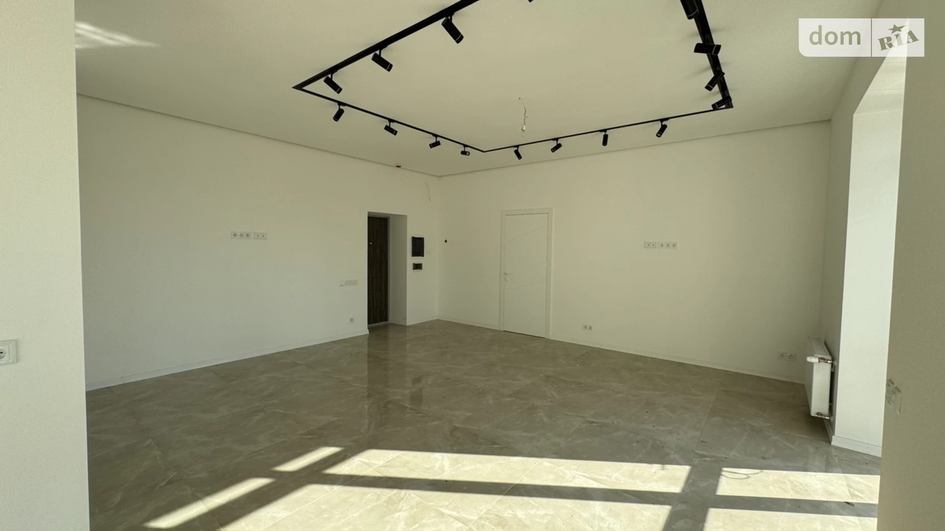 Продается 1-комнатная квартира 64 кв. м в Ровно, ул. Мазепы Гетьмана, 3 - фото 2