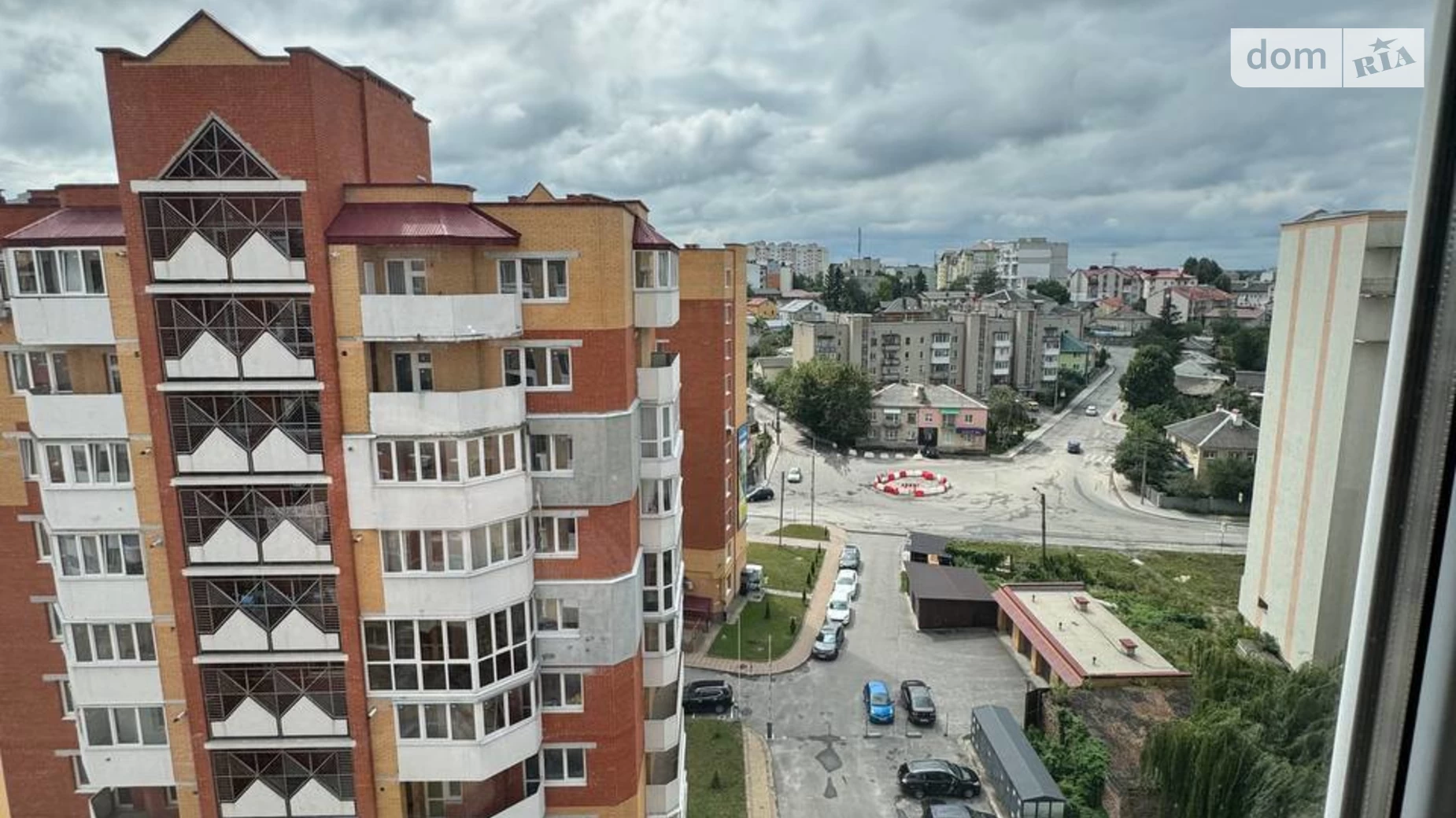 3-кімнатна квартира 75 кв. м у Тернополі, вул. Галицька, 7Д - фото 2