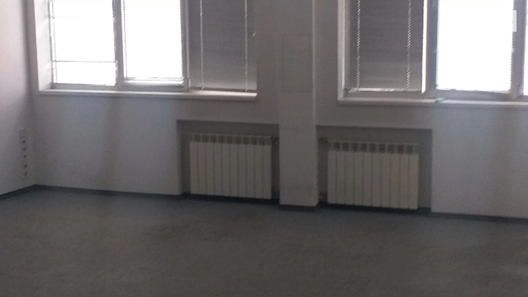 Сдается в аренду офис 150 кв. м в бизнес-центре, цена: 54000 грн - фото 4