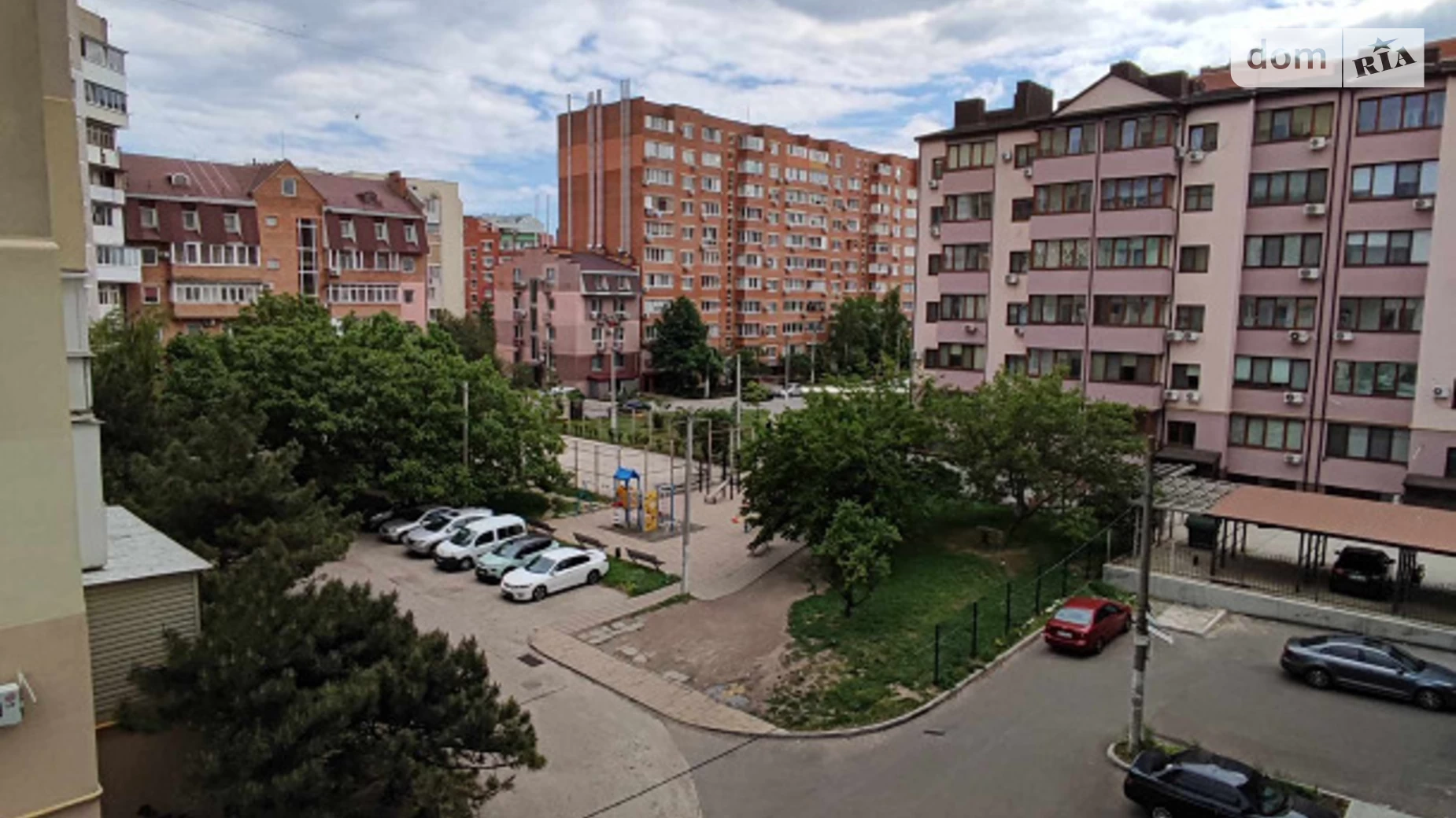 Продается 1-комнатная квартира 42 кв. м в Черноморске, ул. Парусная, 1С - фото 5