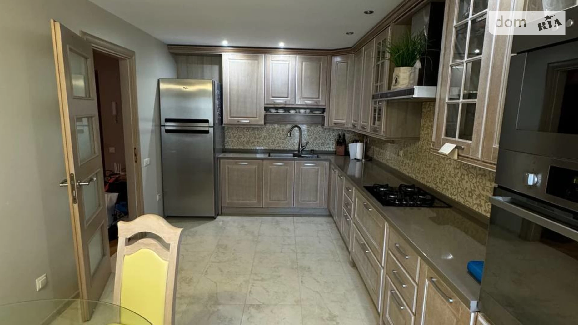 4-комнатная квартира 138 кв. м в Тернополе, просп. Бандеры Степана - фото 4