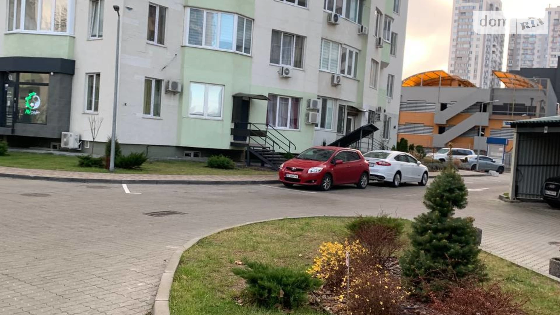 Продается 3-комнатная квартира 111.8 кв. м в Одессе, ул. Люстдорфская дорога - фото 4