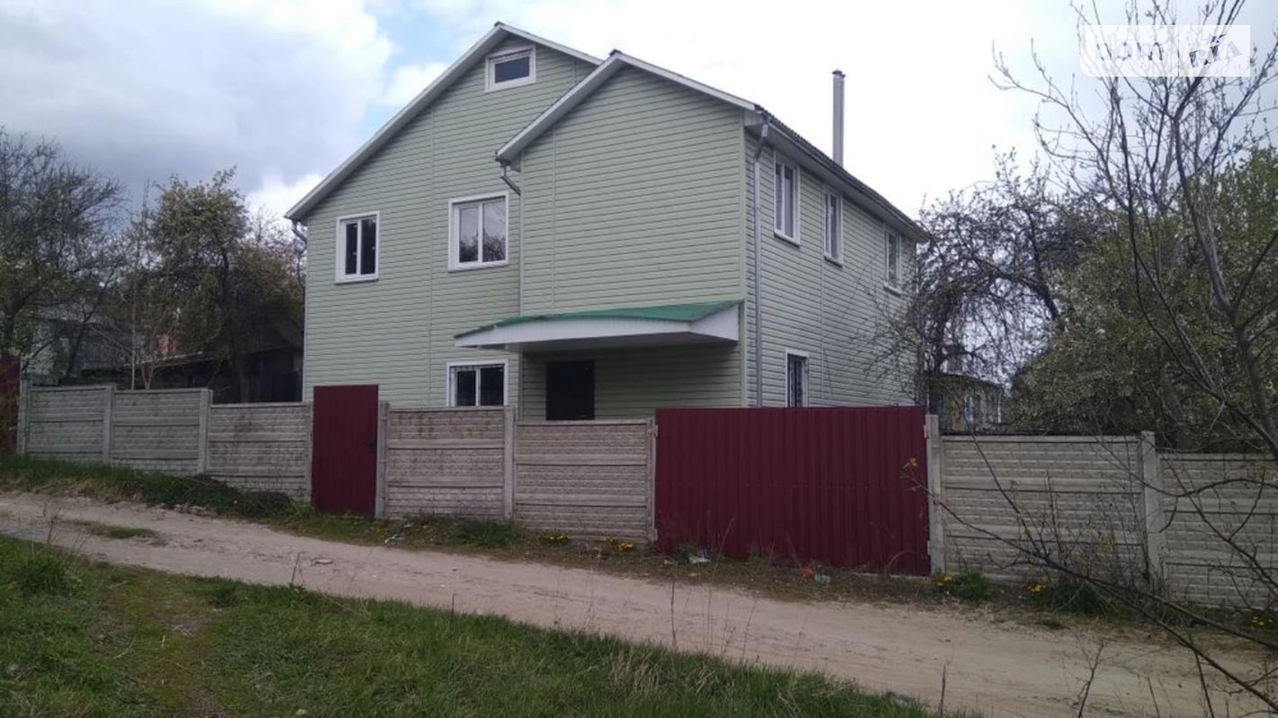 Продается дом на 2 этажа 232 кв. м с баней/сауной, цена: 64000 $ - фото 2