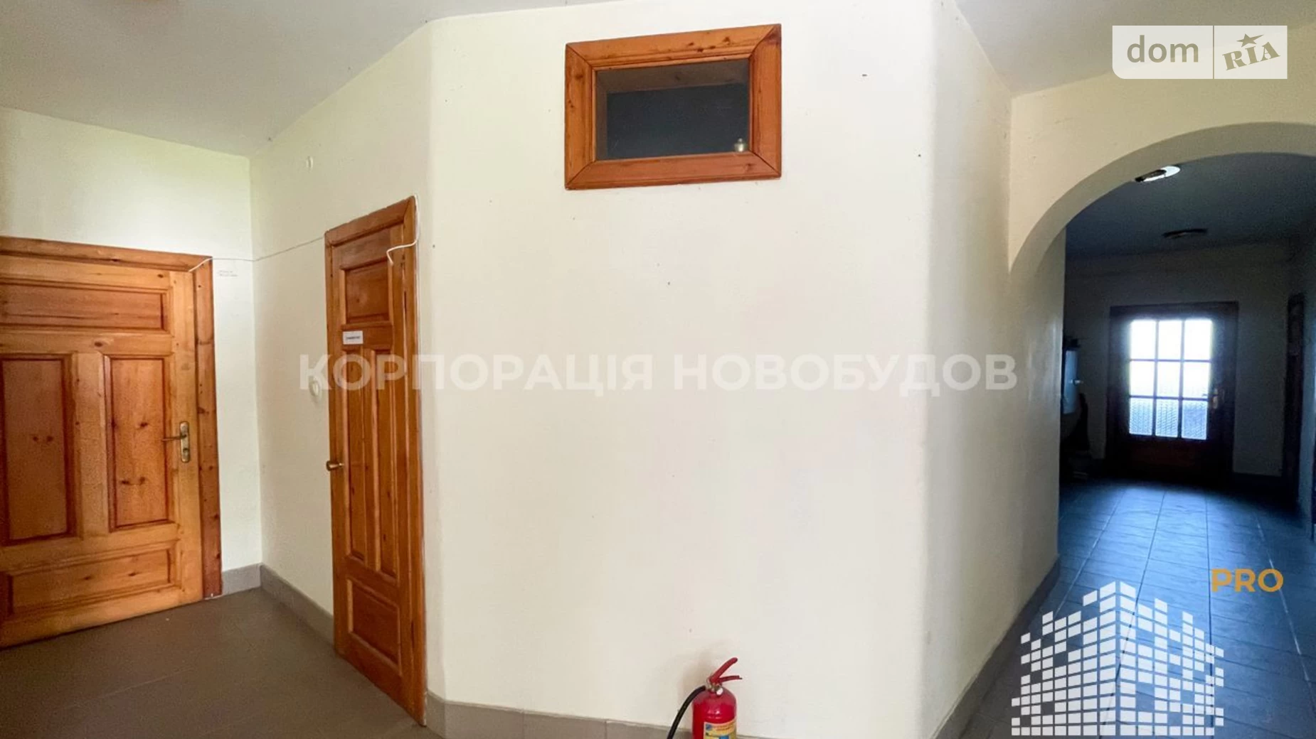 Здається в оренду офіс 219.8 кв. м в бізнес-центрі, цена: 2198 $ - фото 4