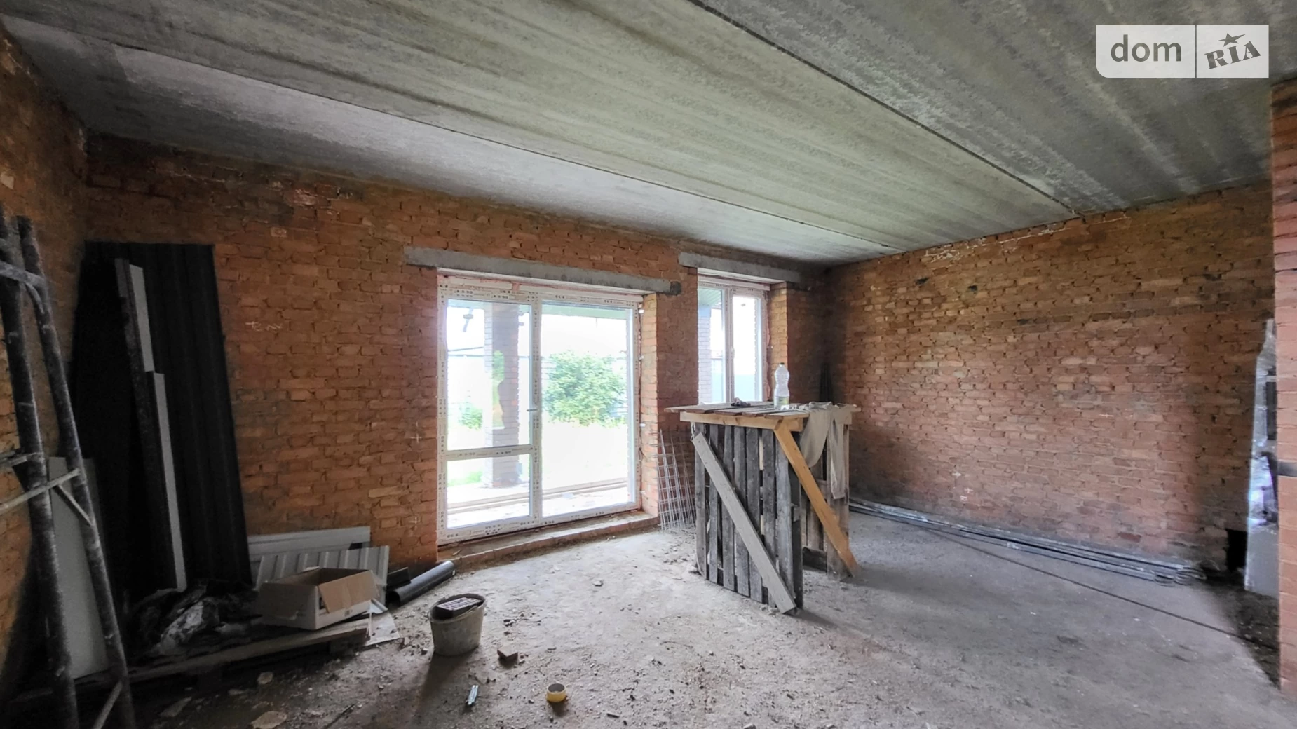 Продается дом на 2 этажа 120 кв. м с гаражом, цена: 82000 $ - фото 2