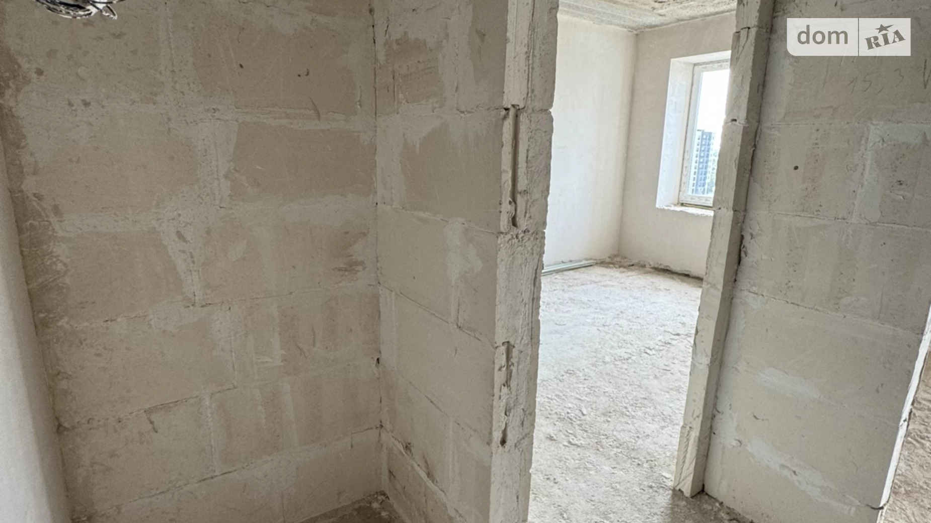 Продается 1-комнатная квартира 45 кв. м в Буче, вул. Ивана Кожедуба, 3Б - фото 2