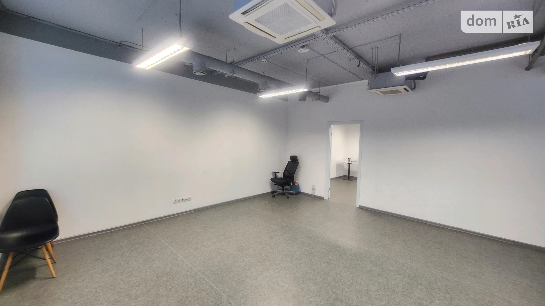 Здається в оренду офіс 58 кв. м в бізнес-центрі, цена: 695 $ - фото 3