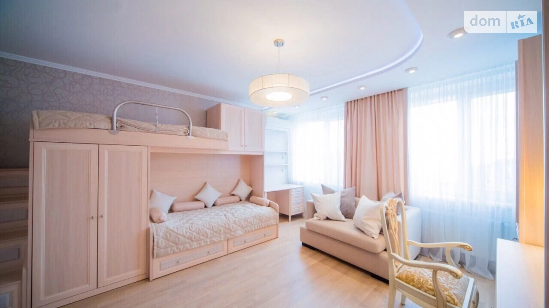 Продается 3-комнатная квартира 145 кв. м в Виннице, ул. Пирогова - фото 2