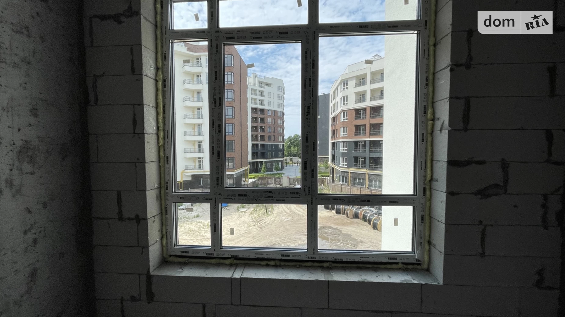 Продается 1-комнатная квартира 43 кв. м в Ирпене, ул. Кобылянской Ольги - фото 2