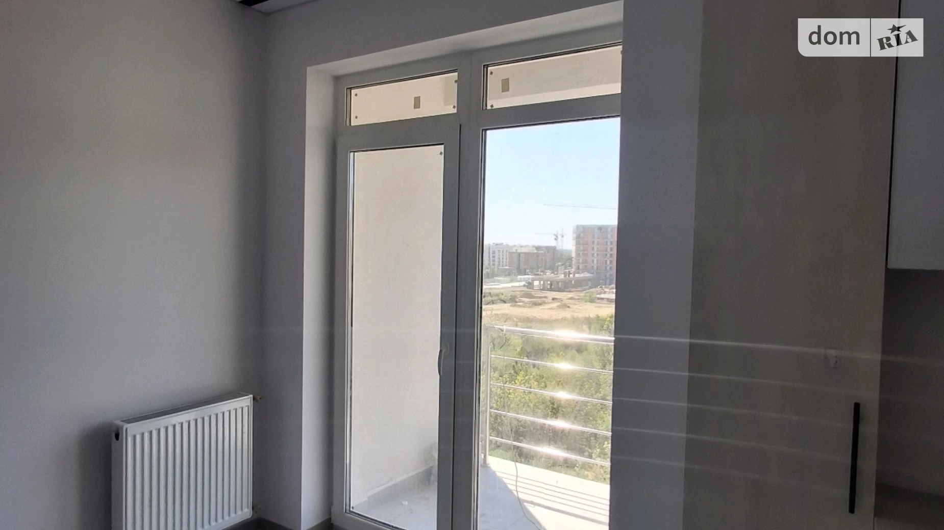 Продається 1-кімнатна квартира 34 кв. м у Ужгороді, вул. Богомольця - фото 2