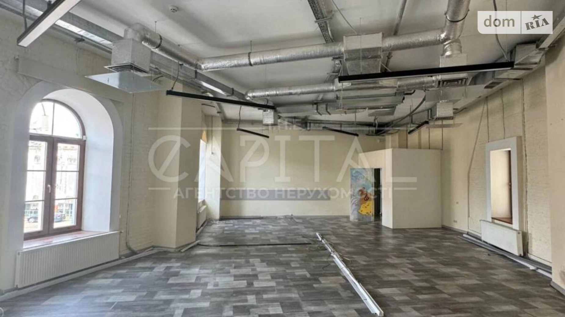 пл. Контрактовая, 7/1 Подольский Киев Контрактовая площадь, цена: 29500 $ - фото 2