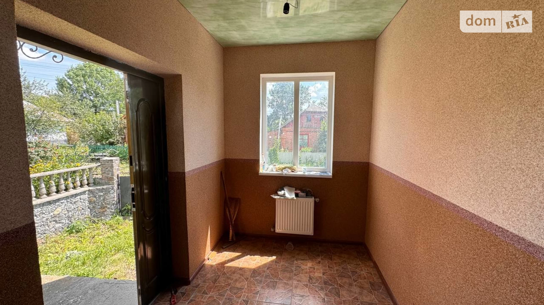 Продается дом на 2 этажа 251 кв. м с подвалом, цена: 85000 $ - фото 2