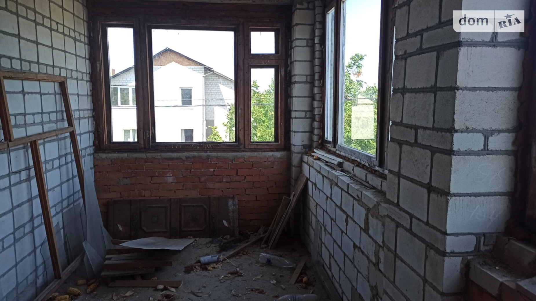 Продается дом на 2 этажа 230 кв. м с баней/сауной, цена: 92000 $ - фото 3