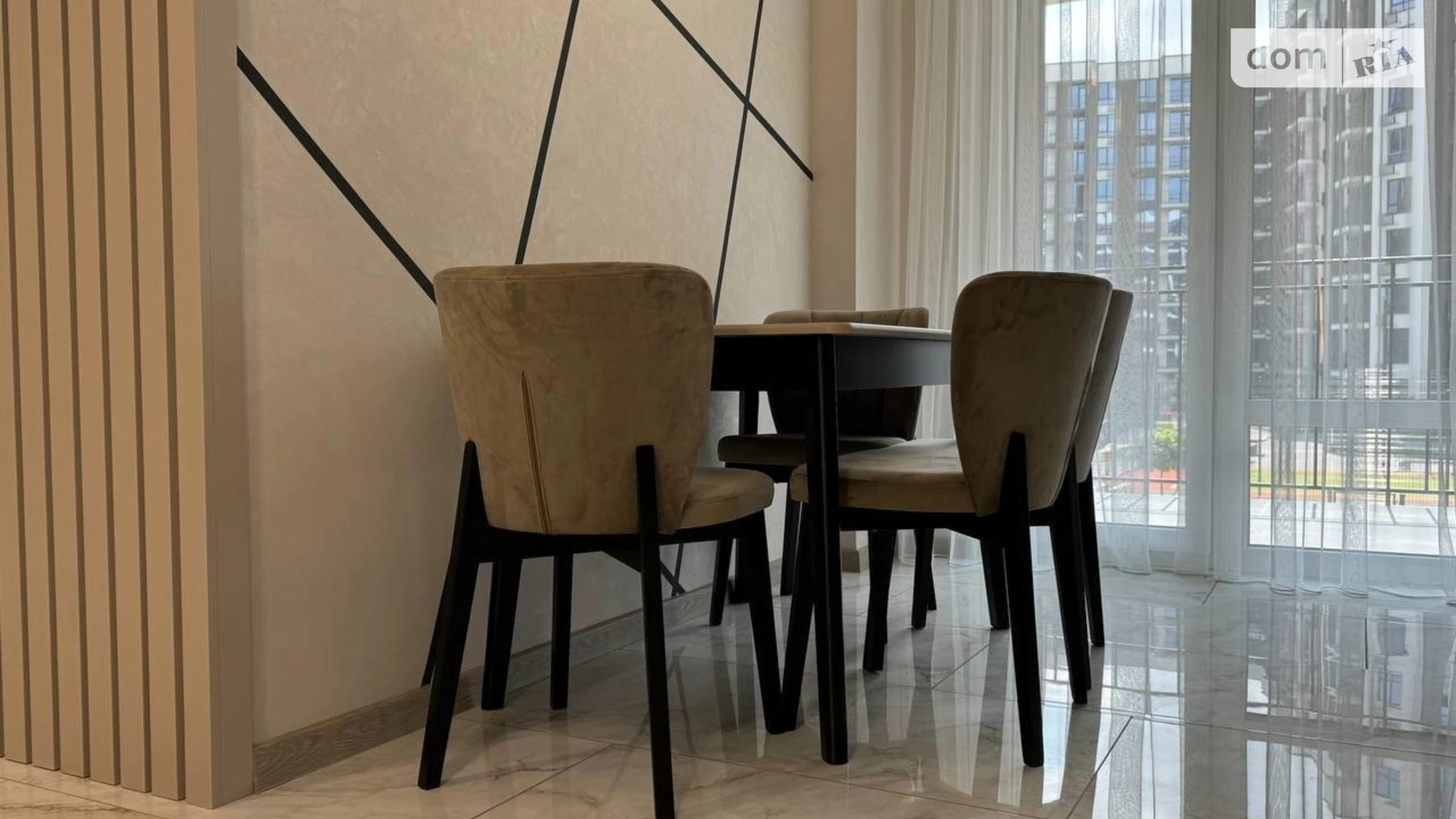 Продается 2-комнатная квартира 60 кв. м в Ивано-Франковске, ул. Юліана Пелеша(Крайковского), 1А - фото 3