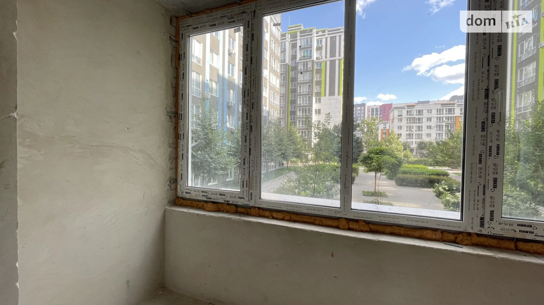 Продается 1-комнатная квартира 35 кв. м в Ирпене, ул. Григория Сковороды, 25 - фото 2