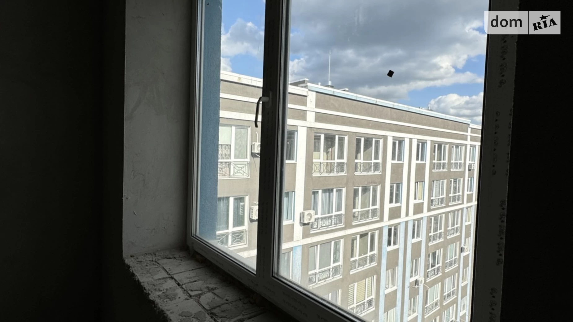 Продается 1-комнатная квартира 36 кв. м в Ирпене, ул. Григория Сковороды - фото 2