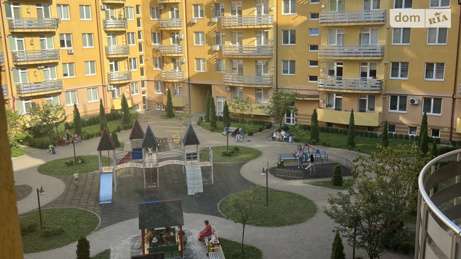 Продается 5-комнатная квартира 121.8 кв. м в Ужгороде, ул. Богомольца, 22 - фото 2