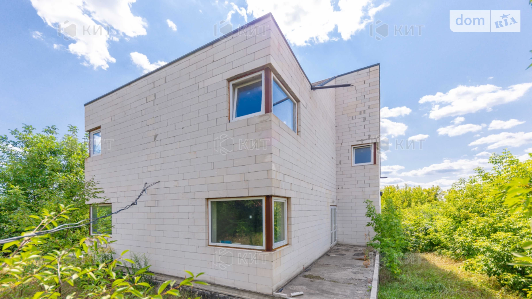 Продается дом на 2 этажа 300 кв. м с балконом, цена: 100000 $ - фото 3