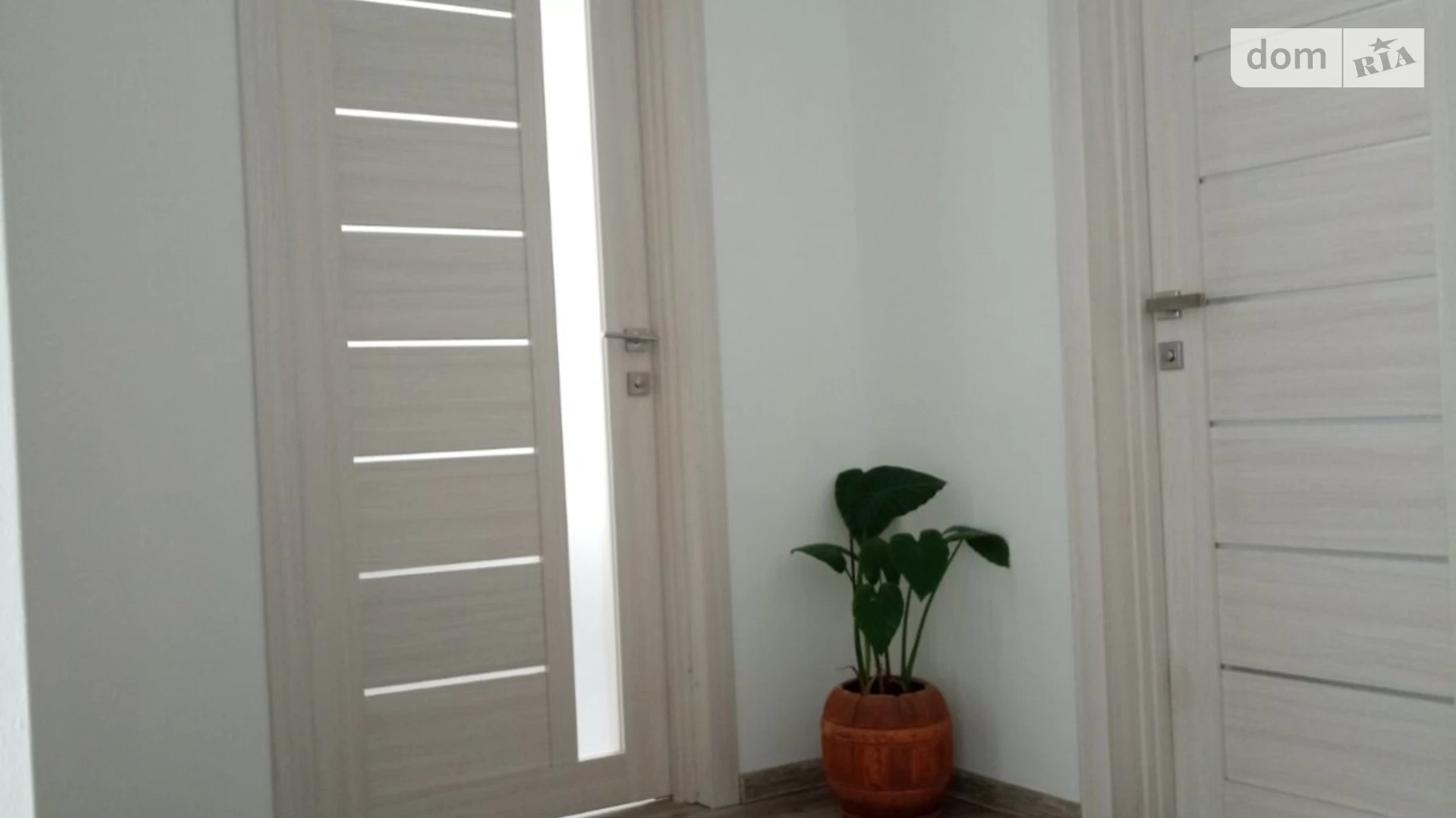 Продается дом на 2 этажа 118 кв. м с бассейном, цена: 140000 $ - фото 4