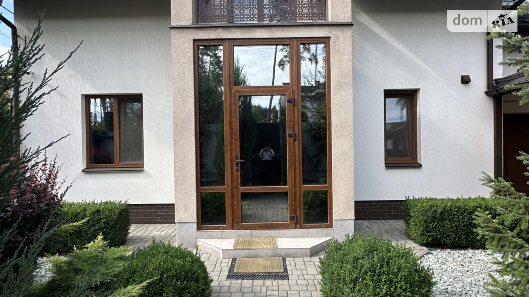 Продается дом на 2 этажа 200.6 кв. м с гаражом, цена: 295000 $ - фото 2