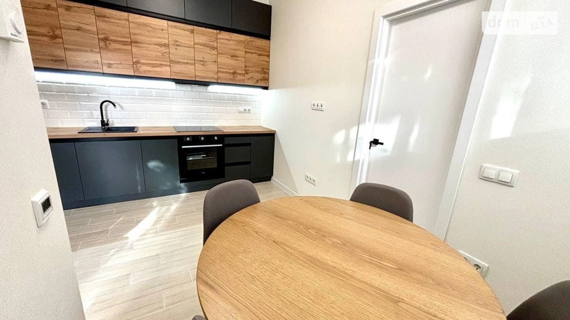 Продается 1-комнатная квартира 34 кв. м в Ирпене, ул. Николая Сингаевского(Новооскольская) - фото 4