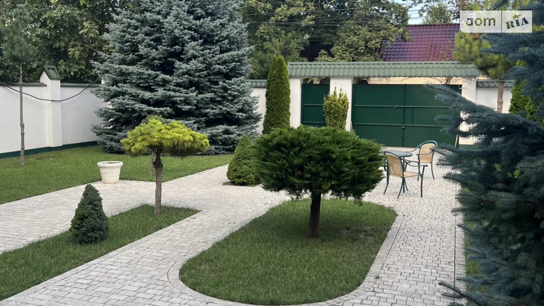 Продается дом на 3 этажа 250 кв. м с мансардой, цена: 600000 $ - фото 2