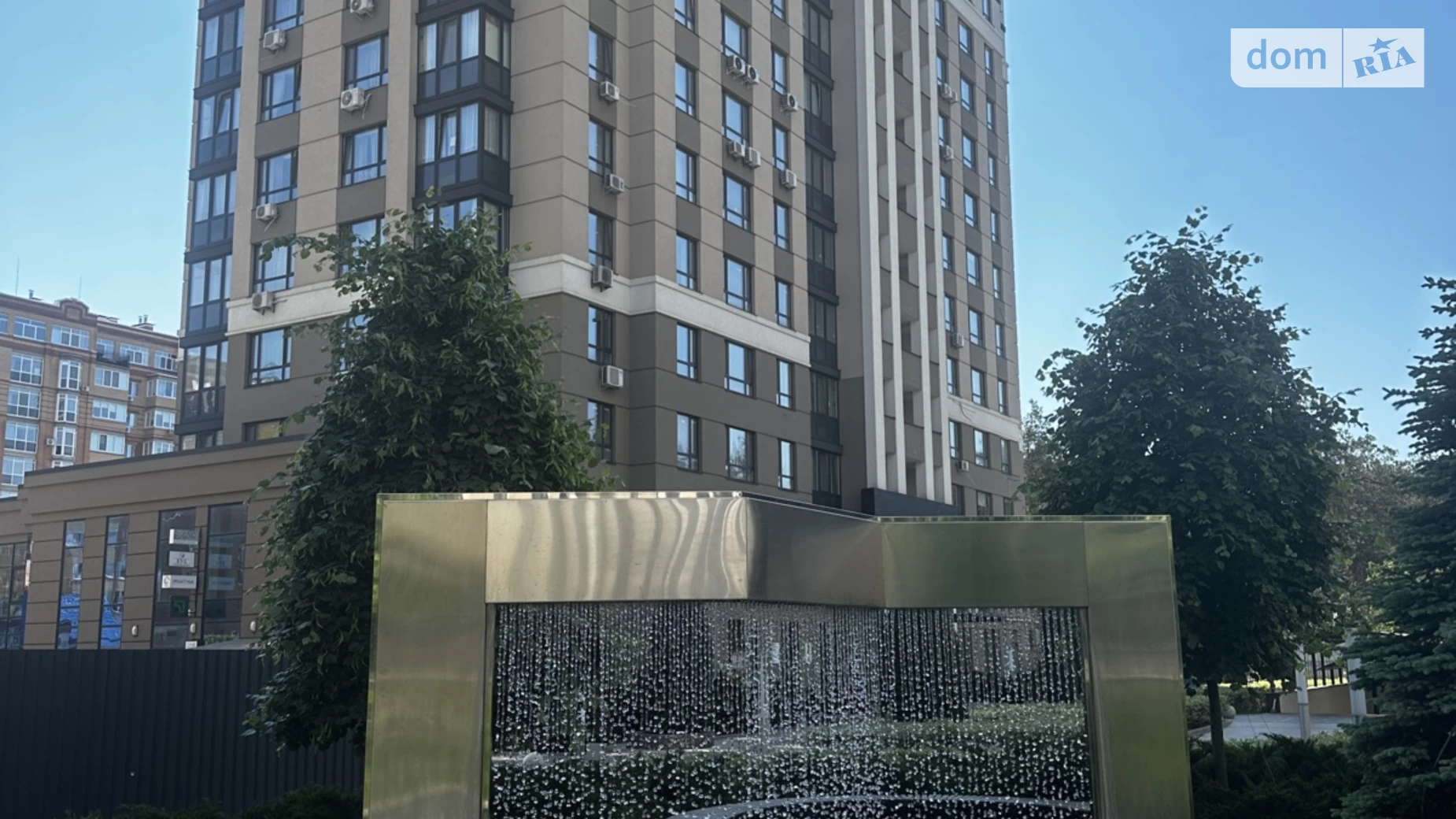 Продается 2-комнатная квартира 63.5 кв. м в Ирпене, ул. Университетская(Карла Маркса), 3/1 - фото 2