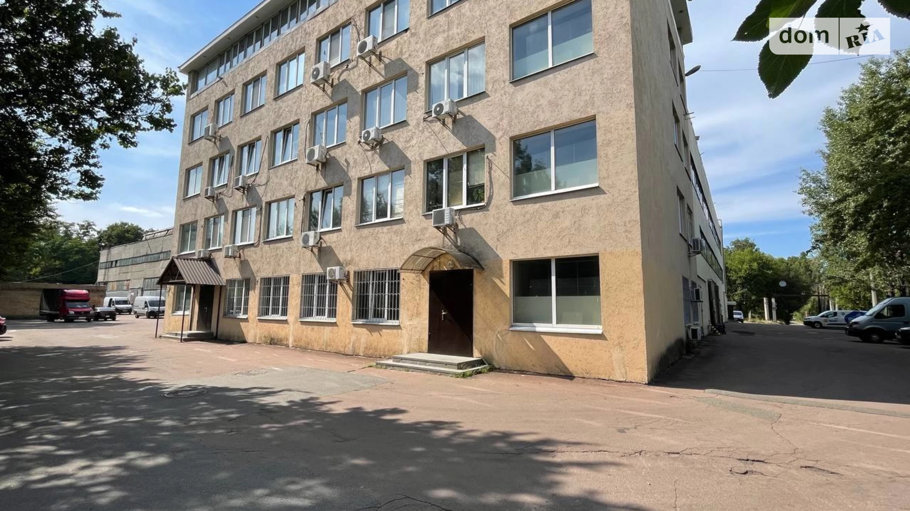 Здається в оренду офіс 283 кв. м в бізнес-центрі, цена: 65090 грн - фото 2
