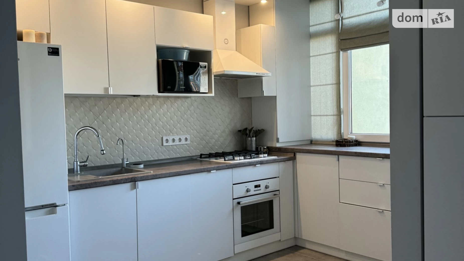 Продается 2-комнатная квартира 72.2 кв. м в Ирпене, ул. Украинская, 83Б корпус 6 - фото 2