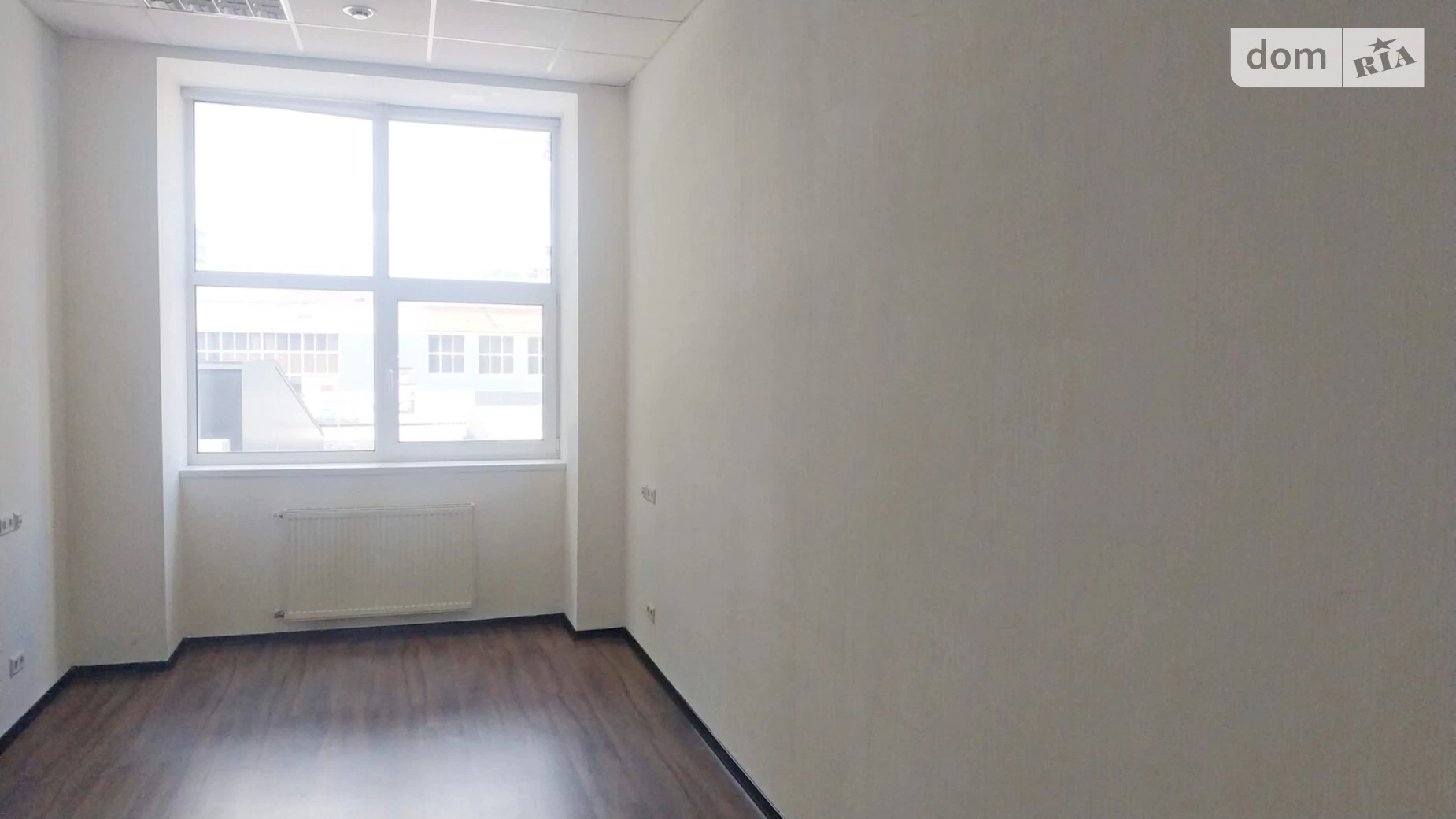 Здається в оренду офіс 22.2 кв. м в бізнес-центрі, цена: 9570 грн - фото 2