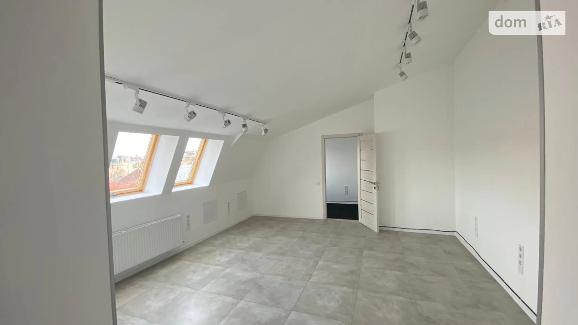 Сдается в аренду офис 230 кв. м в бизнес-центре, цена: 3450 $ - фото 3