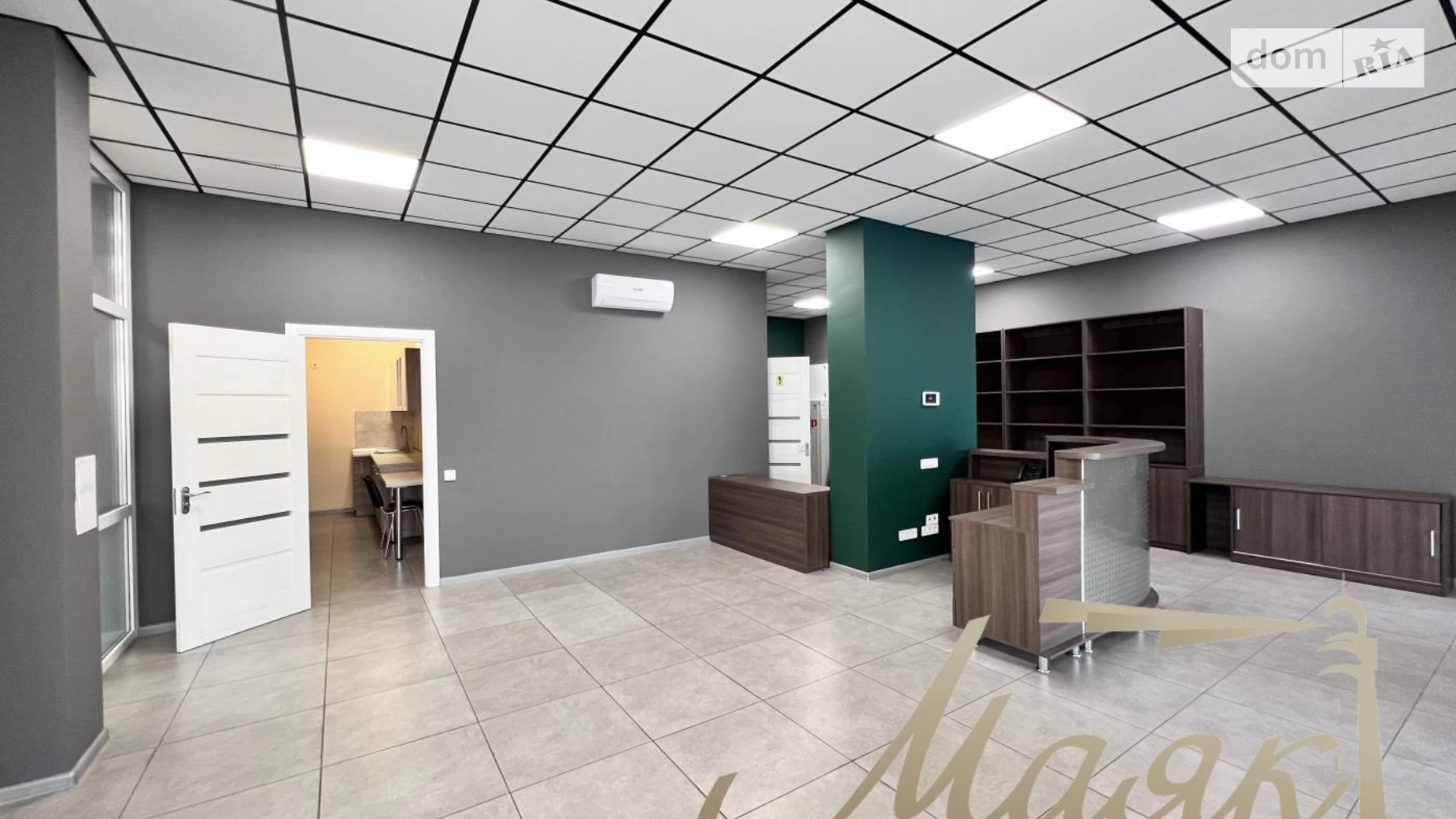Сдается в аренду офис 255 кв. м в бизнес-центре, цена: 3380 $ - фото 2