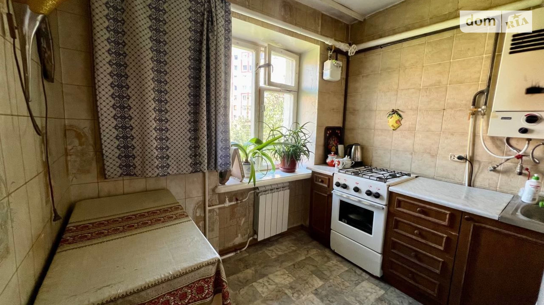 Продается 2-комнатная квартира 43 кв. м в Ровно, ул. Степана Бандеры, 15 - фото 3