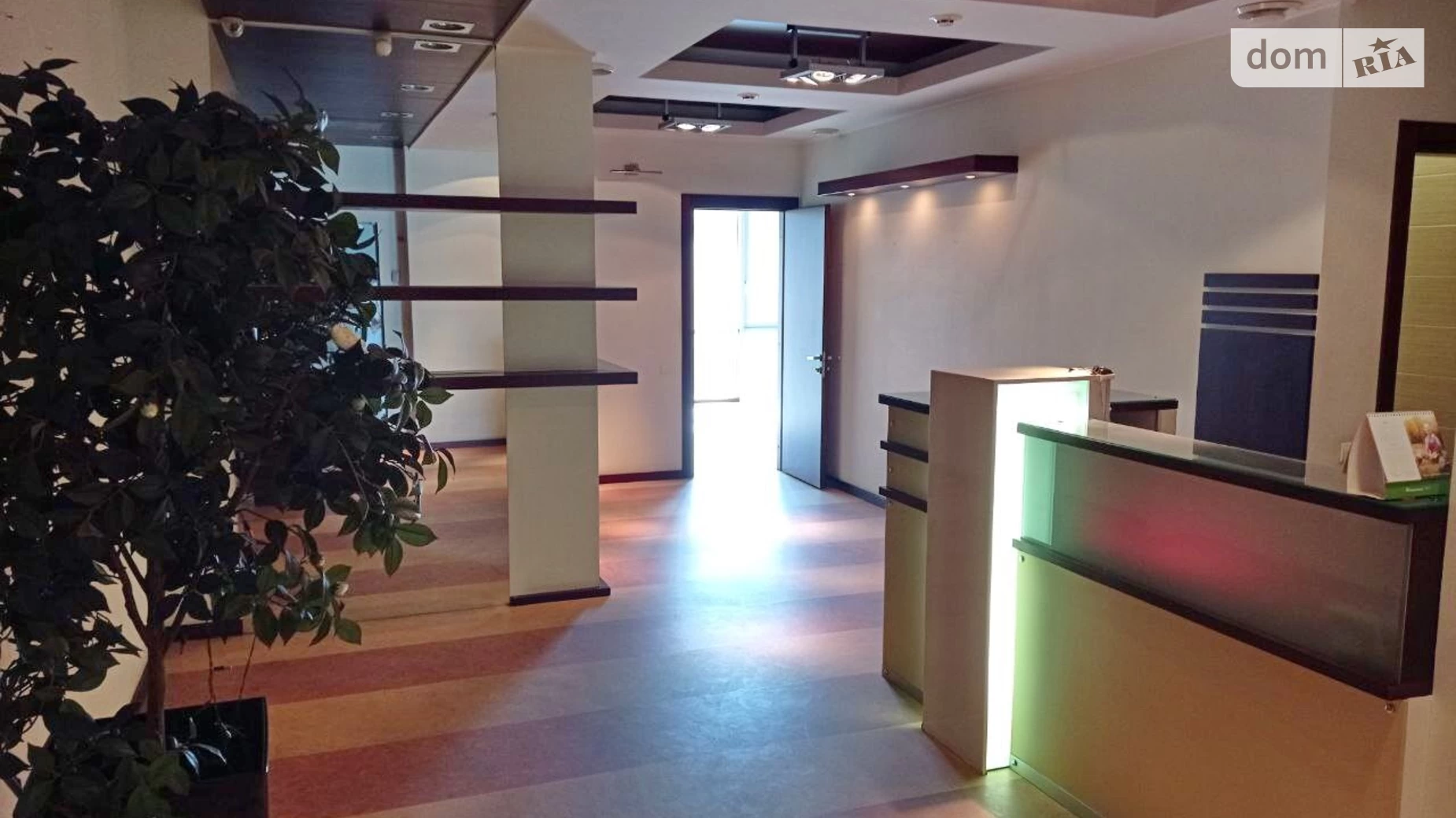 Сдается в аренду офис 140.5 кв. м в бизнес-центре, цена: 1400 $ - фото 4