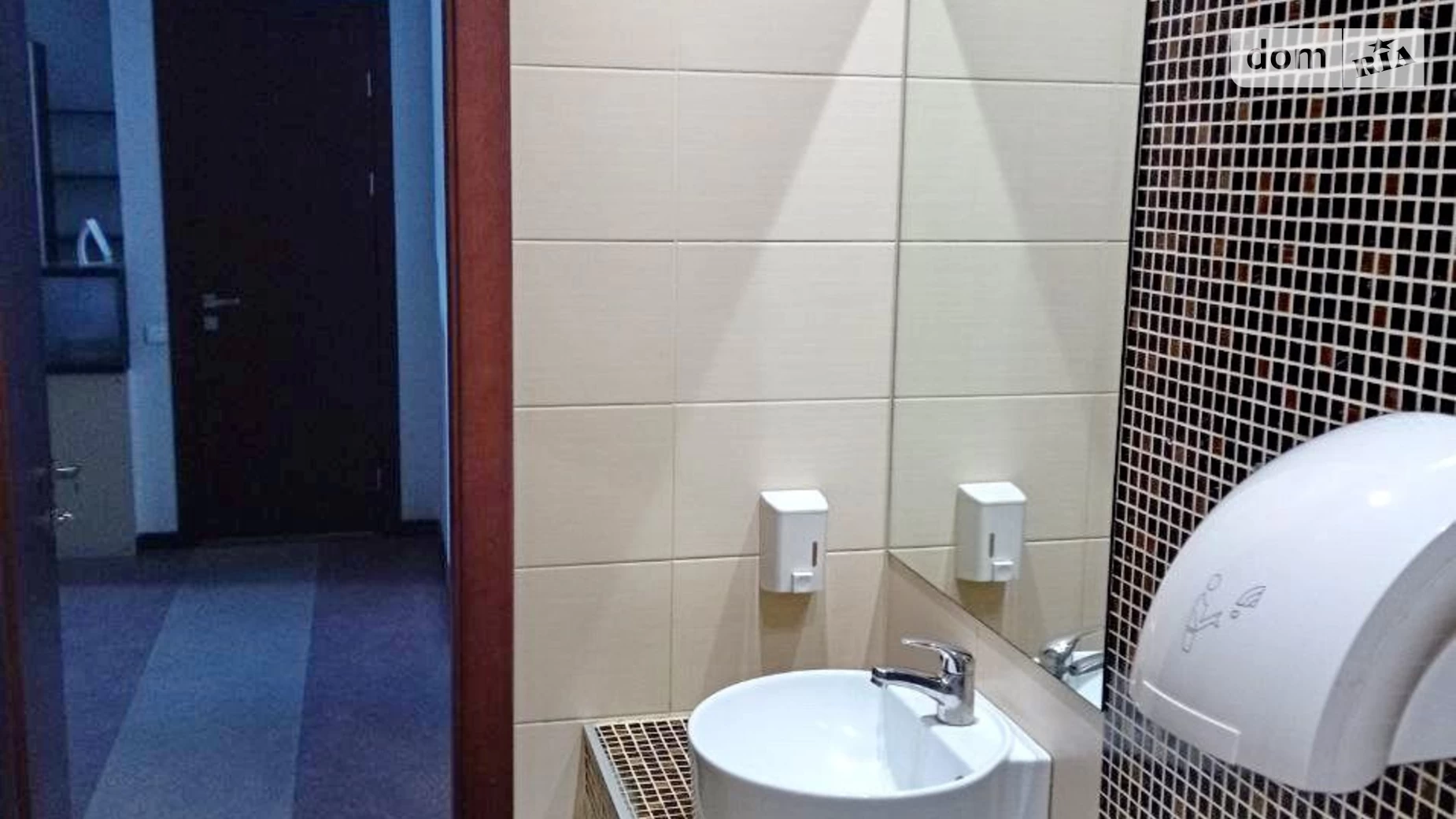 Сдается в аренду офис 140.5 кв. м в бизнес-центре, цена: 1400 $ - фото 5