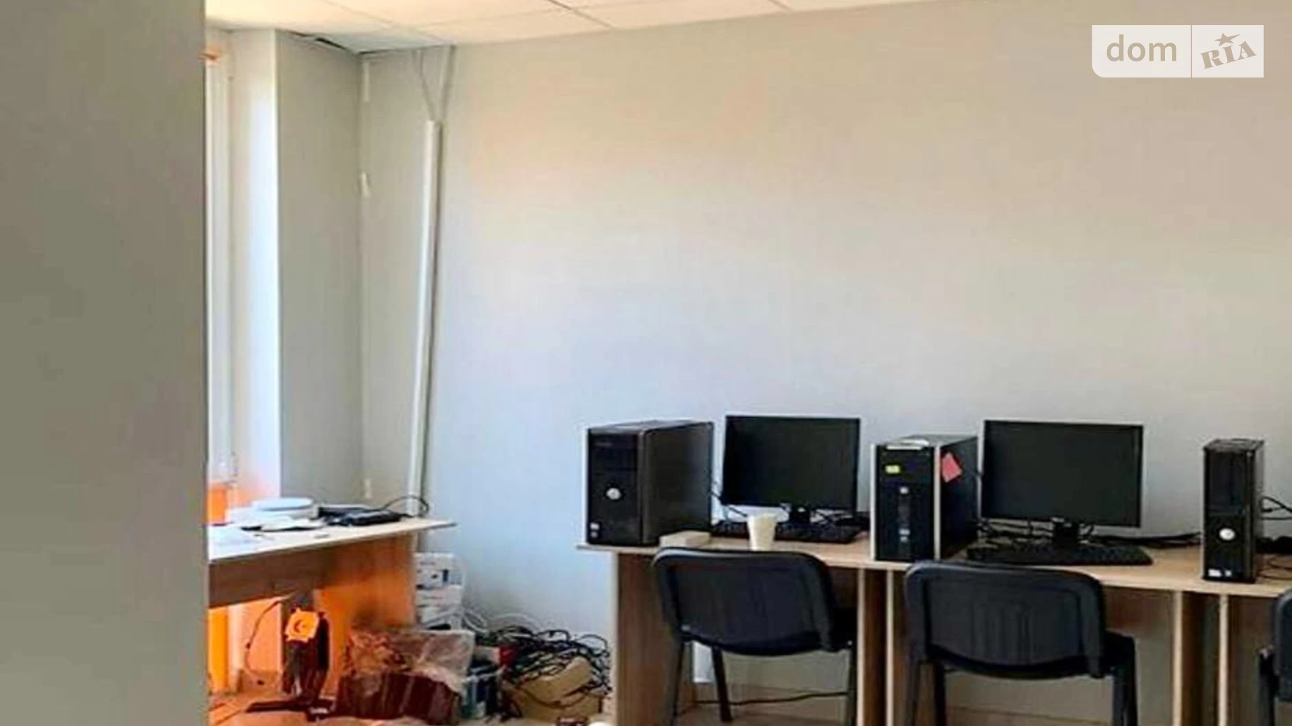 Сдается в аренду офис 130 кв. м в бизнес-центре, цена: 1300 $ - фото 3